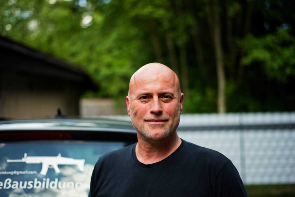 2bf3f529 f3b8 40a4 a4a6 444cd8300efd